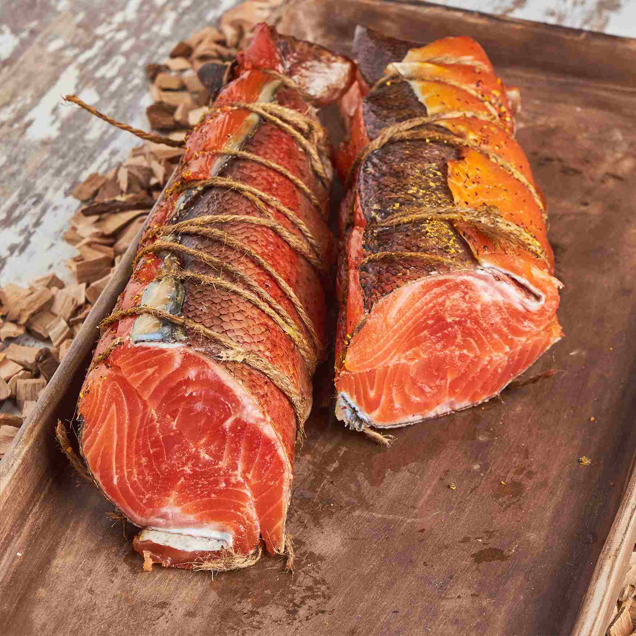 Форель копченая